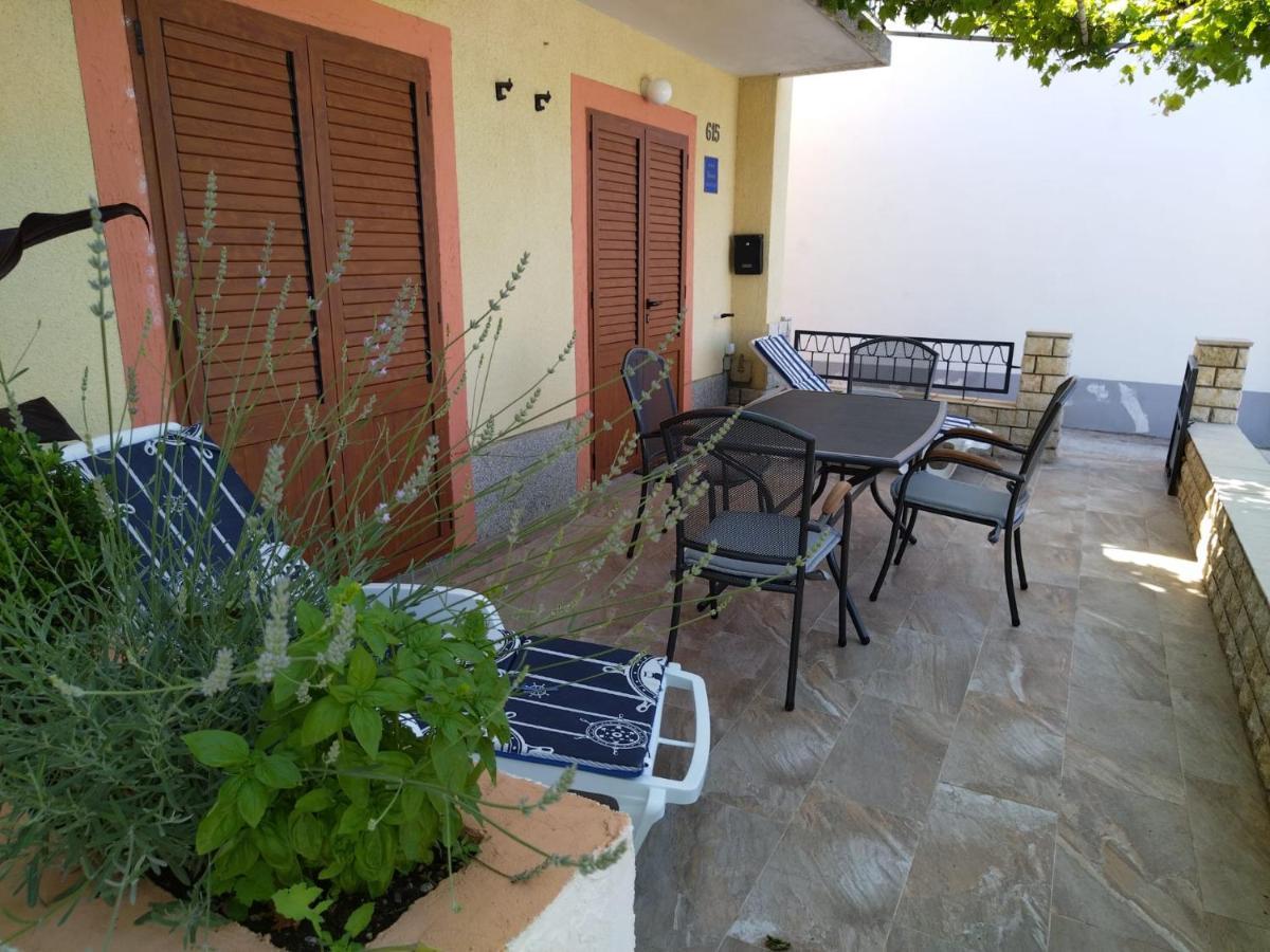 Apartmani Katarina Barbat na Rabu Exterior foto