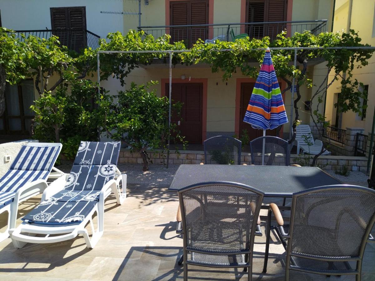 Apartmani Katarina Barbat na Rabu Exterior foto