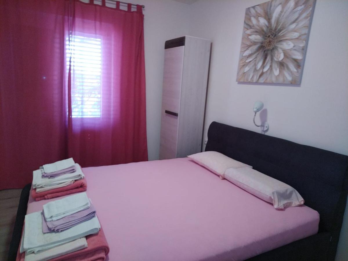Apartmani Katarina Barbat na Rabu Exterior foto